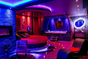 L'Insolite Spa Privatif ''Suite Luxueuse-Jacuzzi